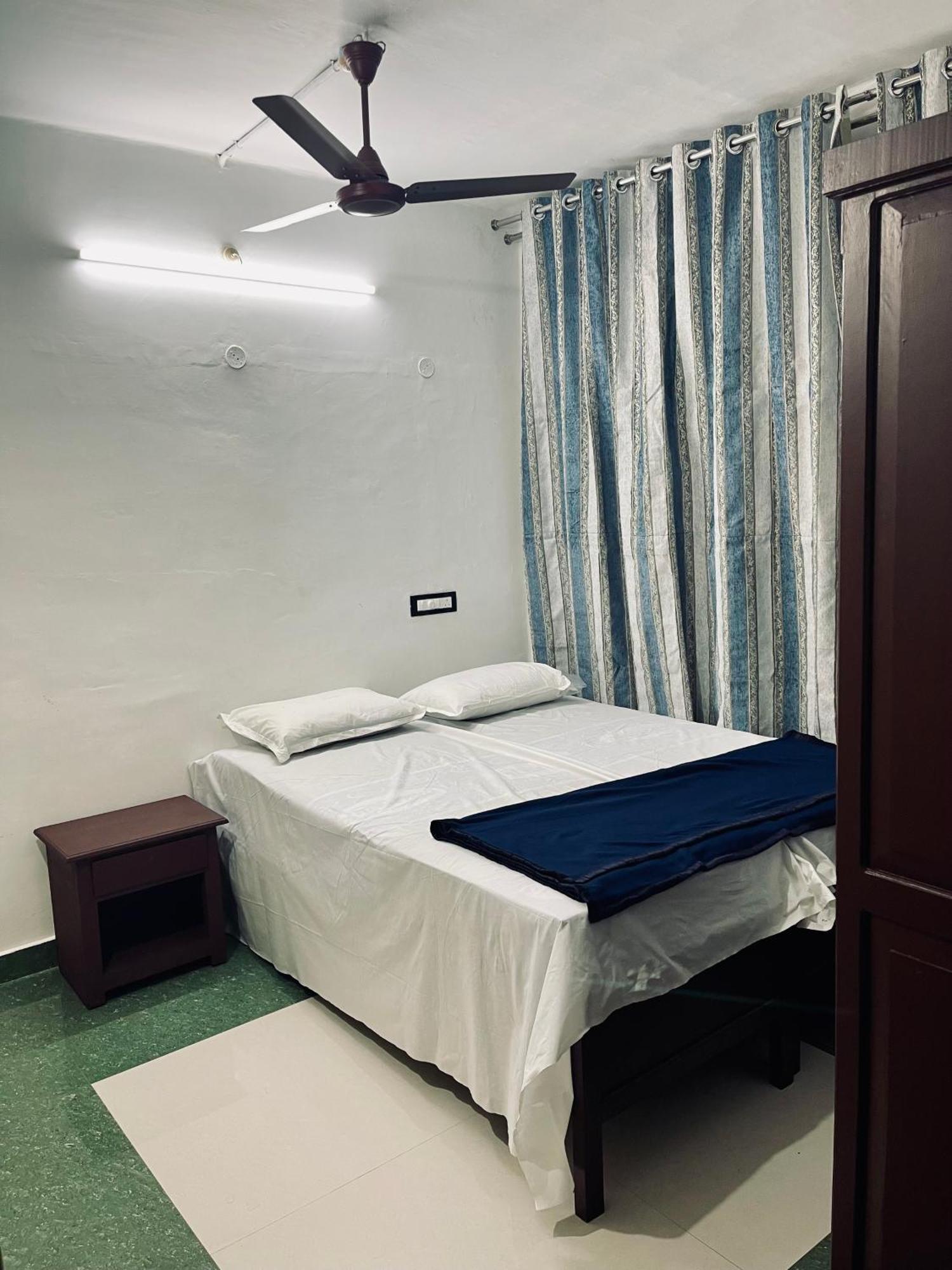 Puthookkadans Mareena Lodge 戈德亚姆 外观 照片